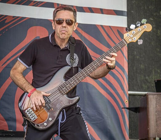 Rob Heyer - Bass Guitar